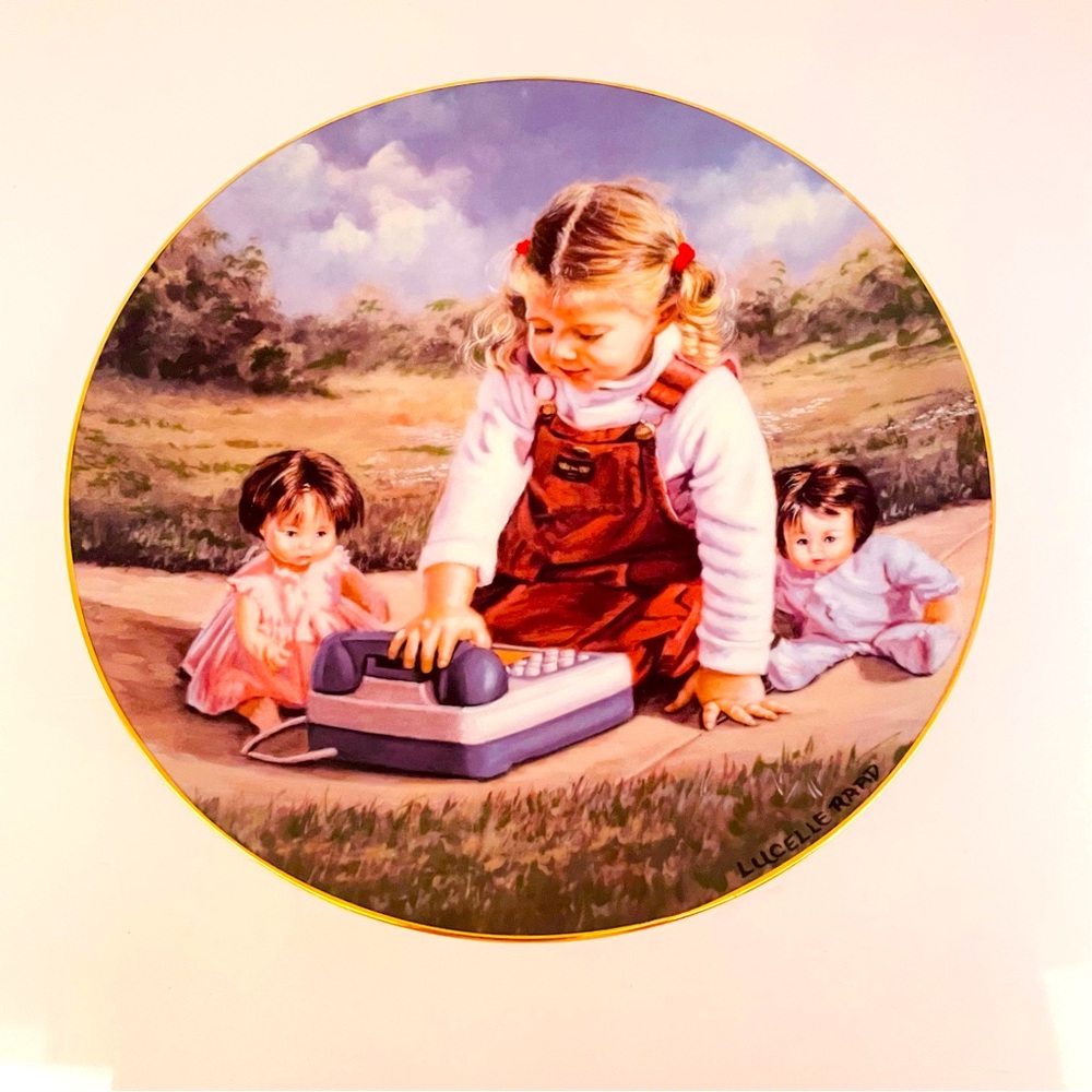 Wall Decor Collector Plate Chatterbox by Lucelle Raad Special Moments Series
